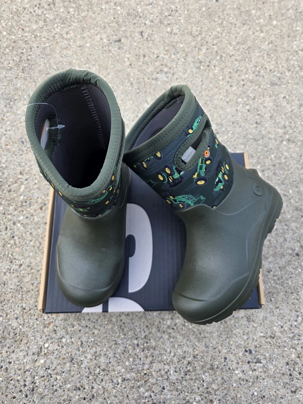 BOGs Kids Waterproof John Deer Green Tractor Boots Boys 12.
